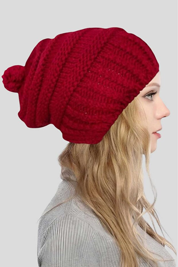 Women's Thick Knitted Beanie with Pompom