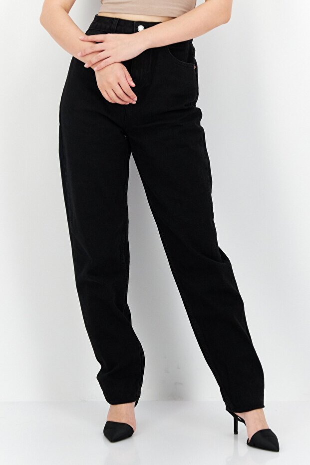Women Regular Fit Plain Tapered Jeans, Black