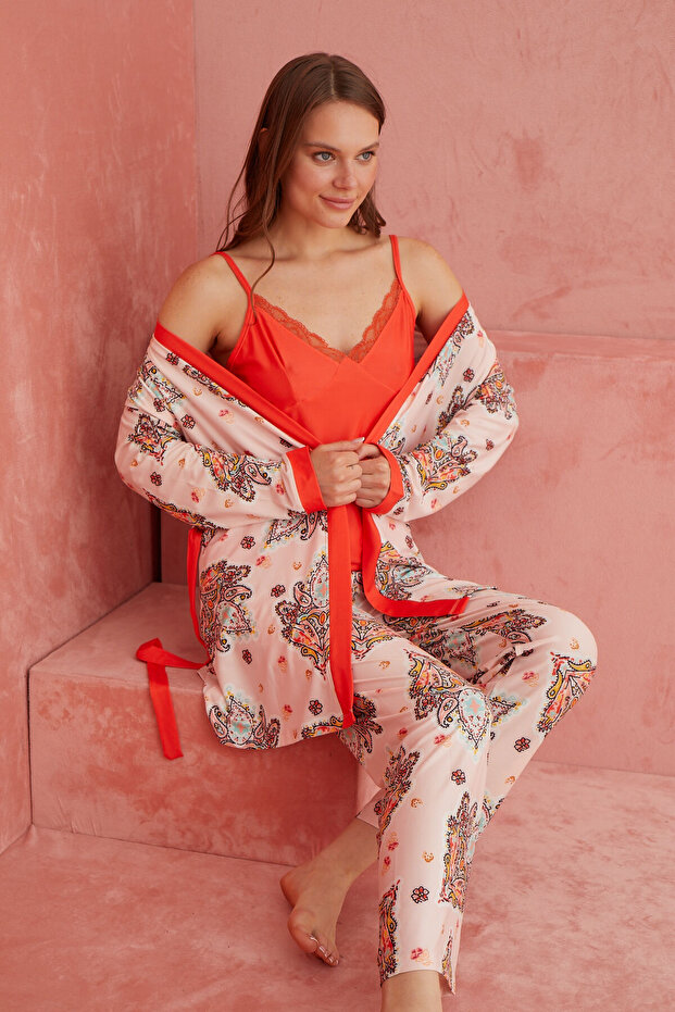 Turuncu Baskılı Şal Desenli Exclusive Örme Sabahlıklı Pijama Takımı - 1