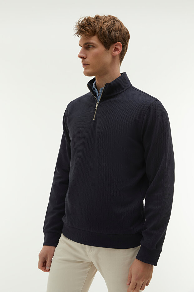 Zippered Lapel Neck Sweatshirt