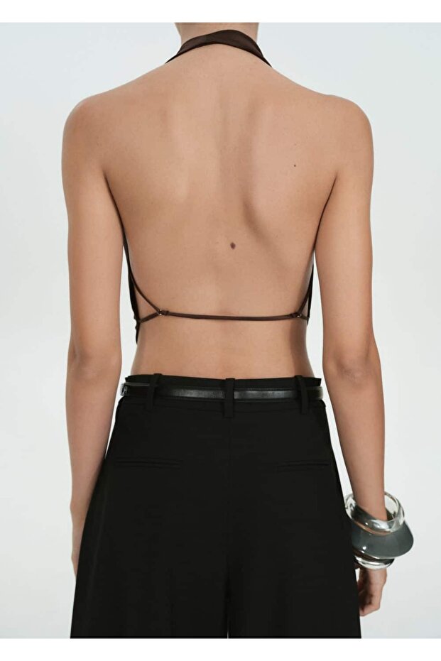 Drape yaka sırtı açık bluz - 4