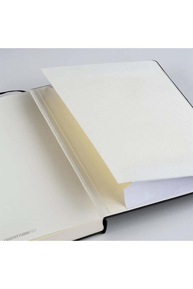 Leuchttrum 1917 Medium(A5) Sert Kapak, 251 Numaralandırılmış Çizgisiz Sayfa Defter Light Grey 367246 - 7