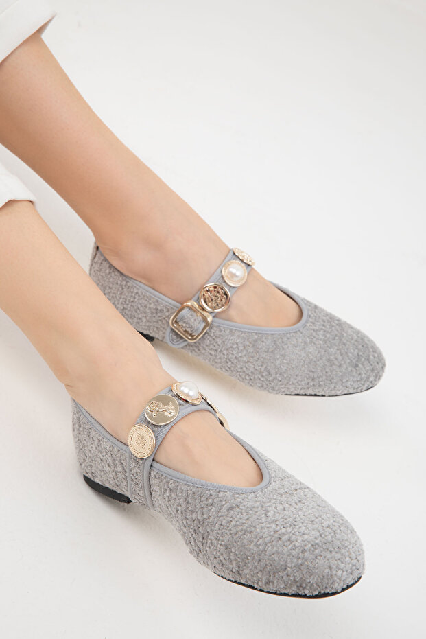 Model šedých dámskych balerín z roku 19983 - 5