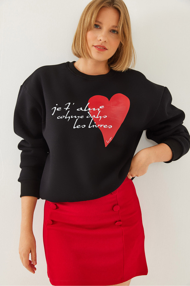 Women's Black Heart and Text Printed Sweatshirt Mbhs023 60601023