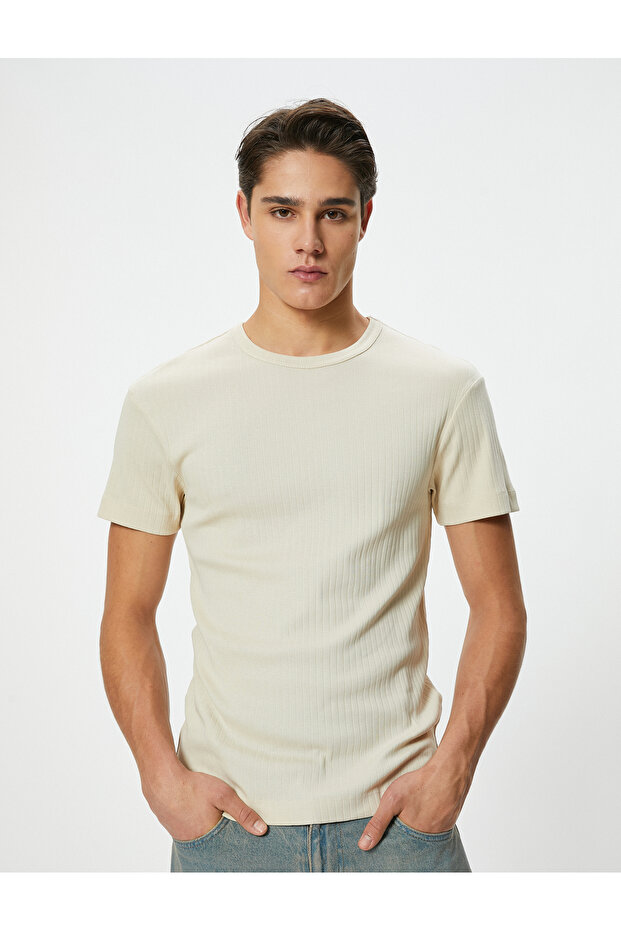 Basic T-Shirt Slim Fit Textured Short Sleeve
