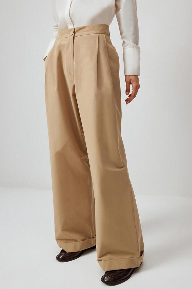 Pleated Relax Fit Pant