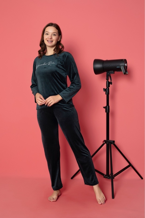 Velvet Long Sleeve Women's Pajama Set