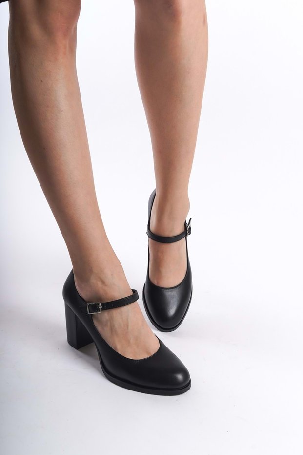 Women's Genuine Leather Strappy Heeled Shoes Black