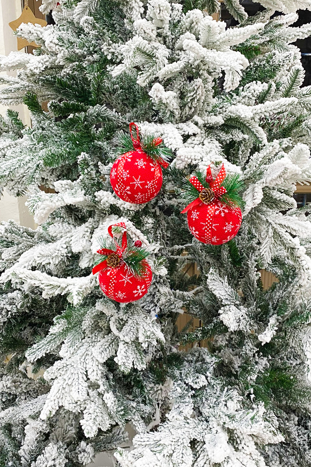 New Year Tree Ball Luxury Snowflake Printed with Pinecone and Coconut Detail 3 Pieces 10 cm