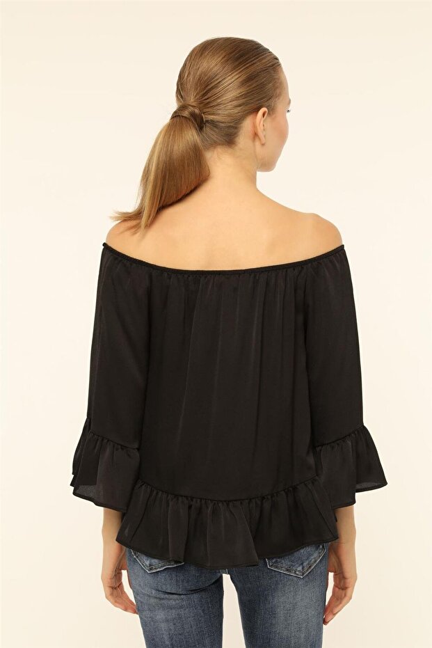 بلوزة ذات ياقة مطاطية - 4