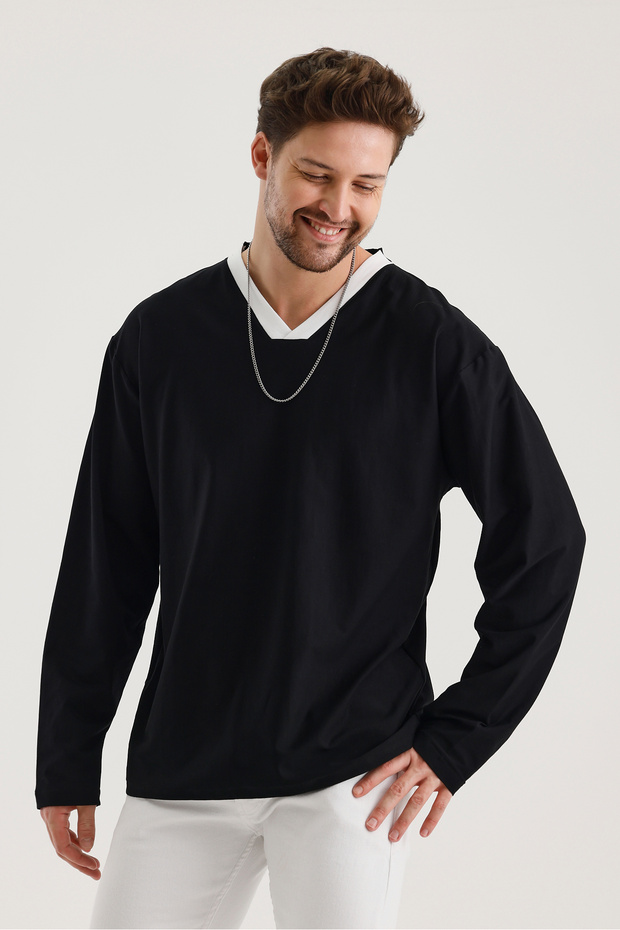 V-Neck Long Sleeve Comfortable Fit T-Shirt