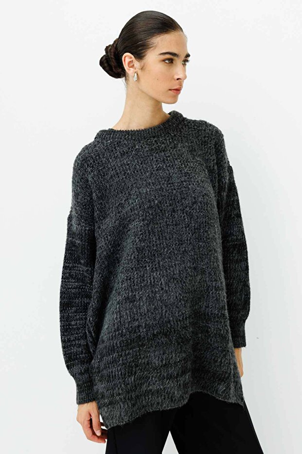 Basic Black Sweater - 6