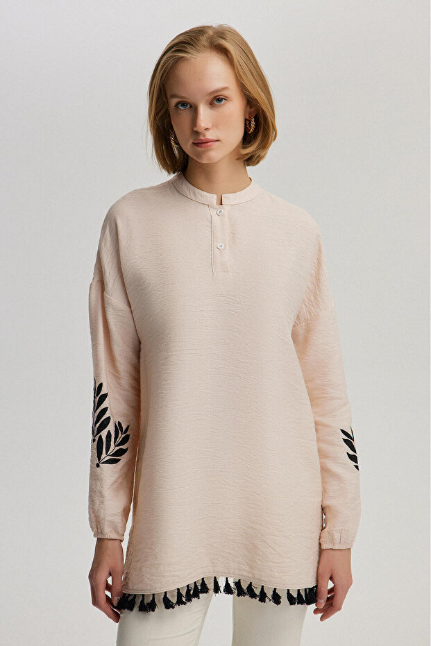 Bluz with Leaves Printed Tassel Detail