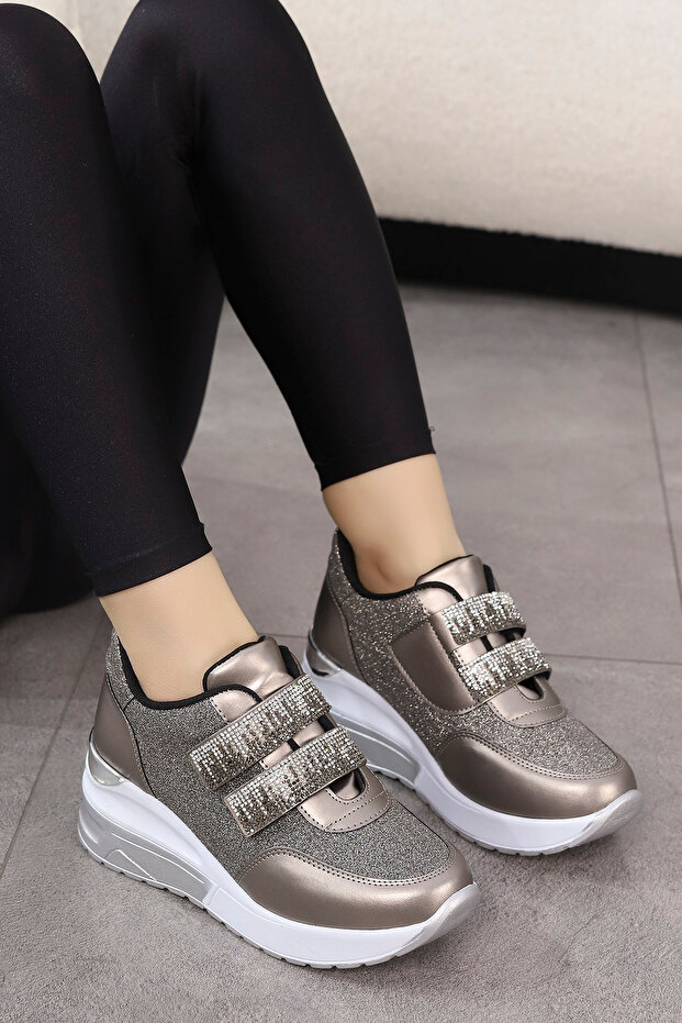 Maya Platinum Stone Sports
