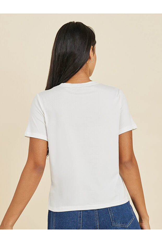 تي شيرت عادي بقصة أساسية ورقبة دائرية - 5