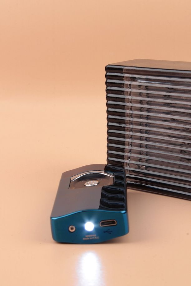 Led Fenerli Göstergeli Elektronik Şarjlı Çakmak - Smck675usbr05 - 4