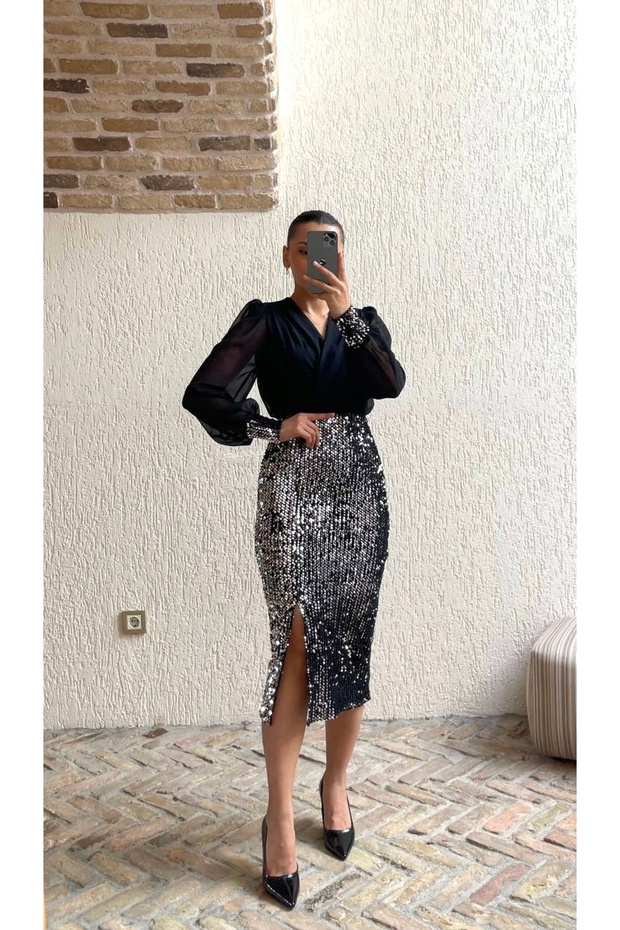 Siyah Kruvaze Yaka Şifon Üst Pul Payetli Yırtmaçlı Elbise Midi Elbise - 3