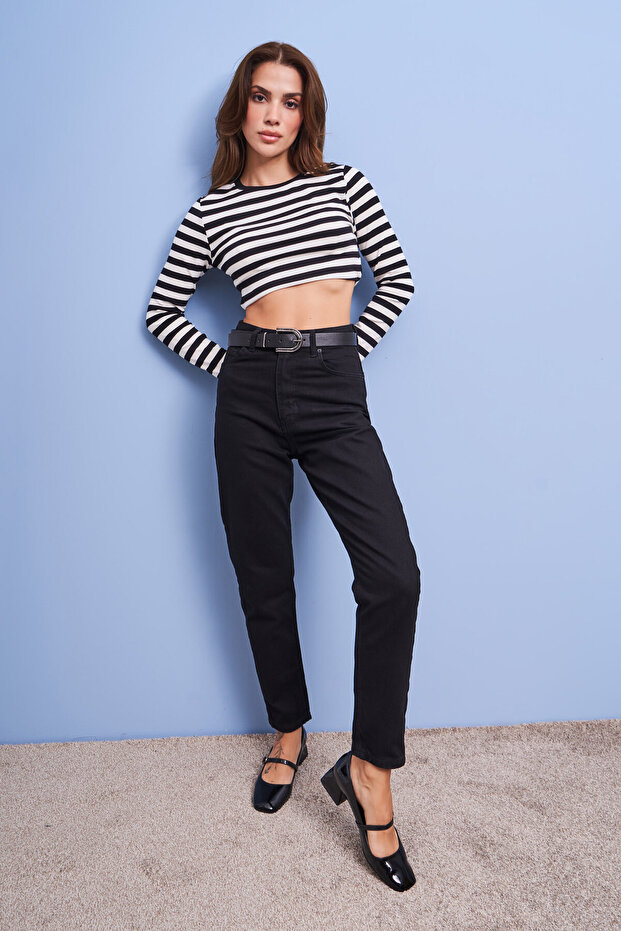 Women's Black Color 100% Cotton Mom Fit Belted Denim Jeans