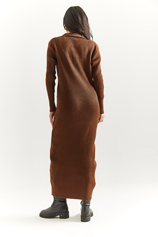 DÜĞMELİ TRİKO ELBİSE - 5