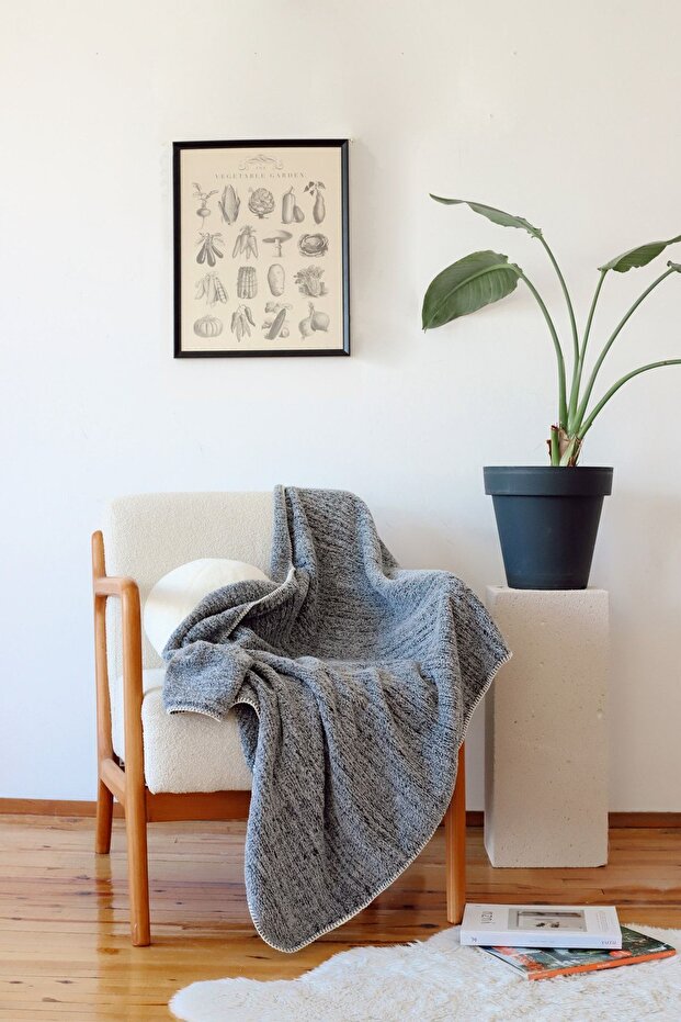 Double Sided Wellsoft TV Blanket 100x170cm Sofa Throw, Soft Fuzzy Plush Fleece Melted Gray