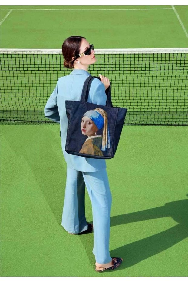 Women's Vegan Black Large Tote Bag - Girl with a Pearl Earring Design