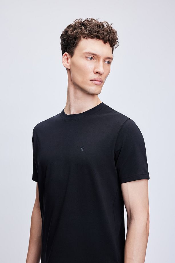 Siyah Regular Fit Bisiklet Yaka Pamuklu Tişört - 3