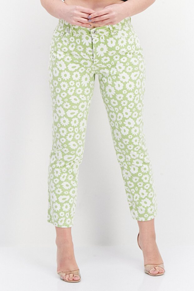 Women Petite Straight Leg Floral Pattern Jeans, Green