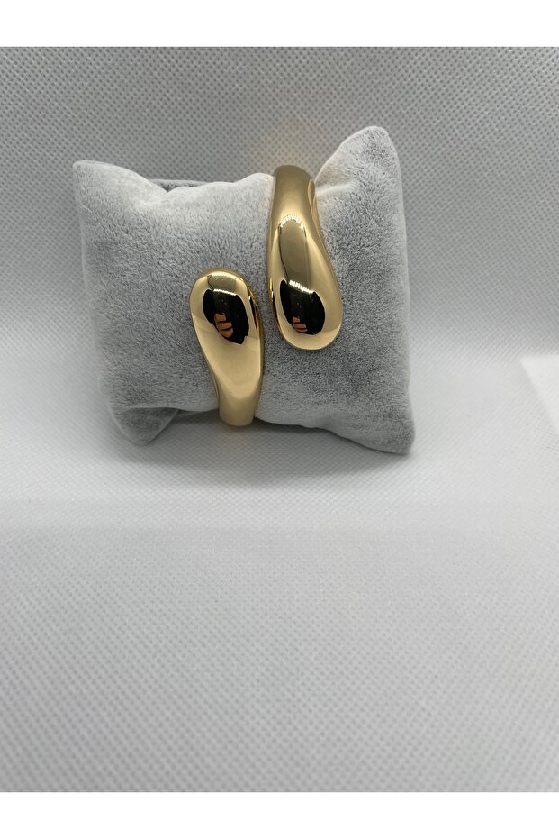 Gold Jewelry Store Model Cross Drop Clamp