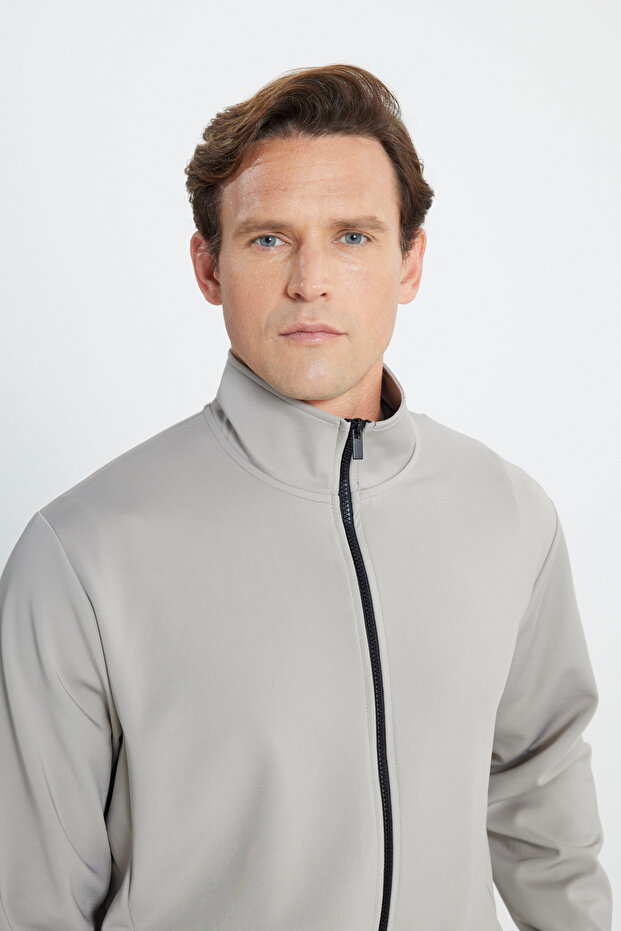 Erkek Bej Pamuklu İnterlok Kumaş Fermurlı Cepli Esnek Sweatshirt Ceket Standart Fit Dik Yaka - 4