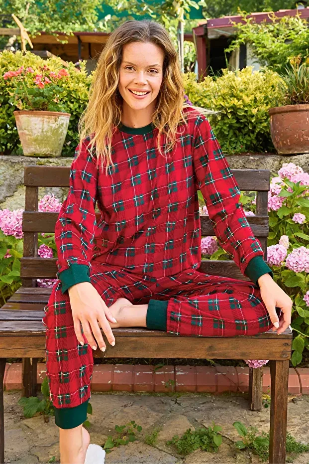 Yılbaşı Temalı Yumuşak Soft Cool Pijama Takımı - 1