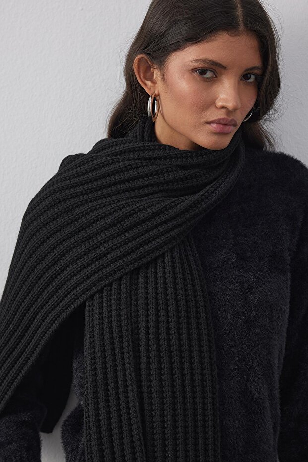 Eșarfă neagră tricotată simplă - 3