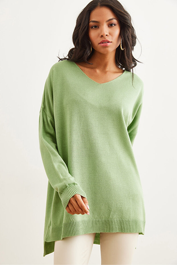 Women's Mint Green V-Neck Basic Knit Sweater with Side Slits Kzk-19000868