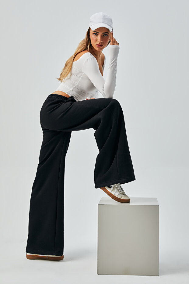 Black Wide Cut Elastic Waist Ribbed Sweatpants 26237