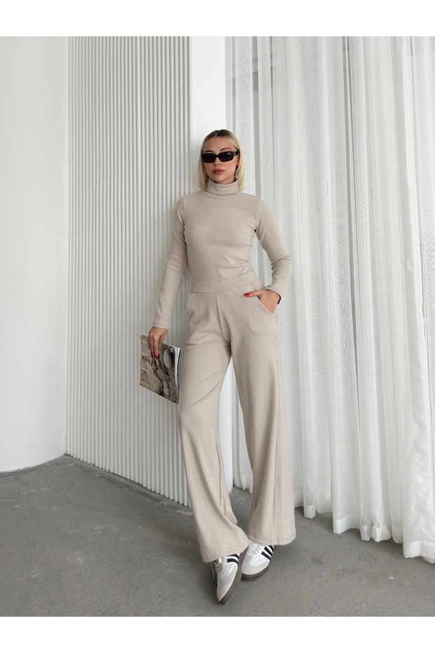 Women's Turtleneck Comfortable Cut Set