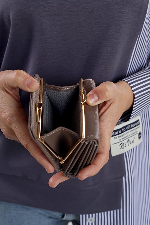 محفظة كلاسيكية صغيرة - 026 مينك - 4