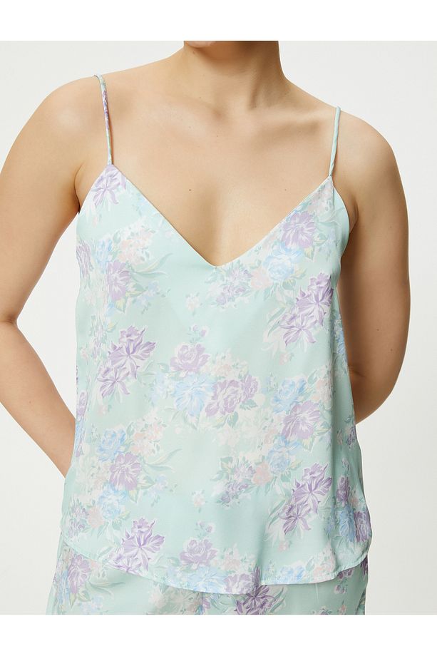 Pijama Üstü Çiçekli Askılı V Yaka - 5
