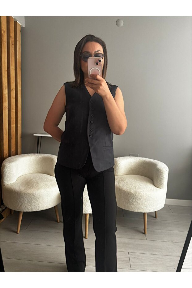 DÜĞMELİ YELEK - 3