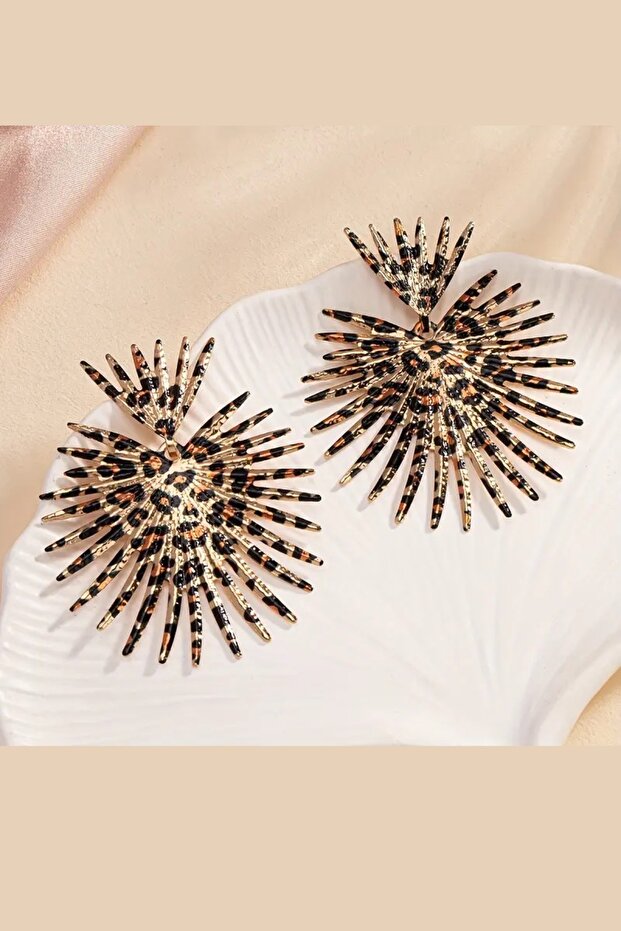 الرجعية تصميم ليوبارد نمط الأقراط الشائكة - 4