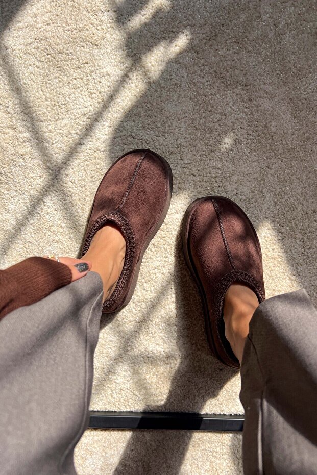 Édes barna velúr szőrme belső lapos talpú Sabo házipapucs - 7