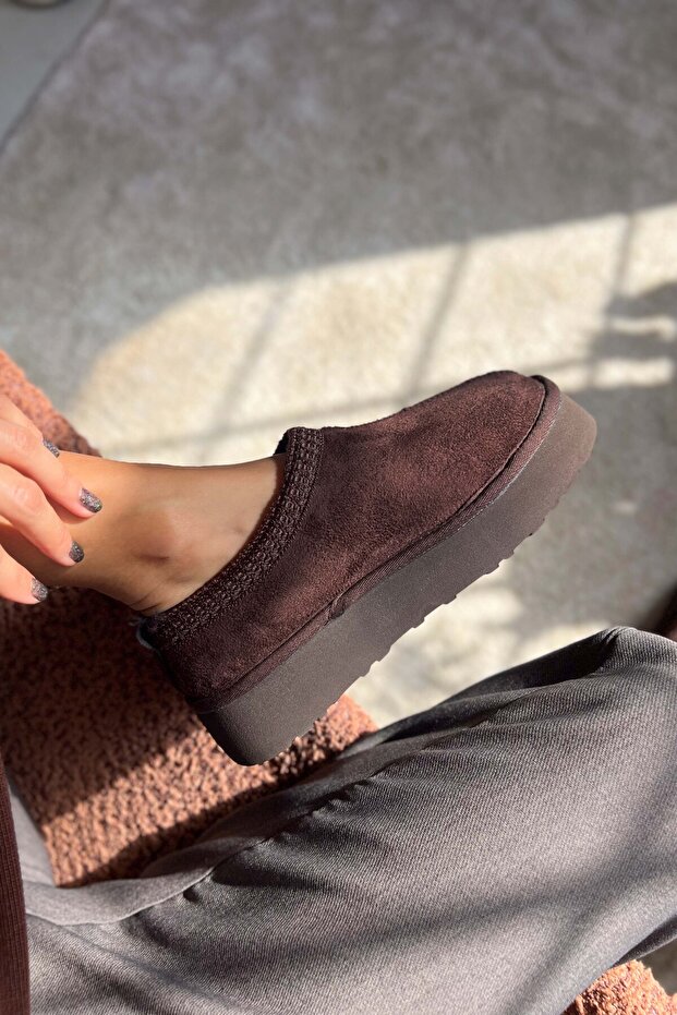 Édes barna velúr szőrme belső lapos talpú Sabo házipapucs - 8