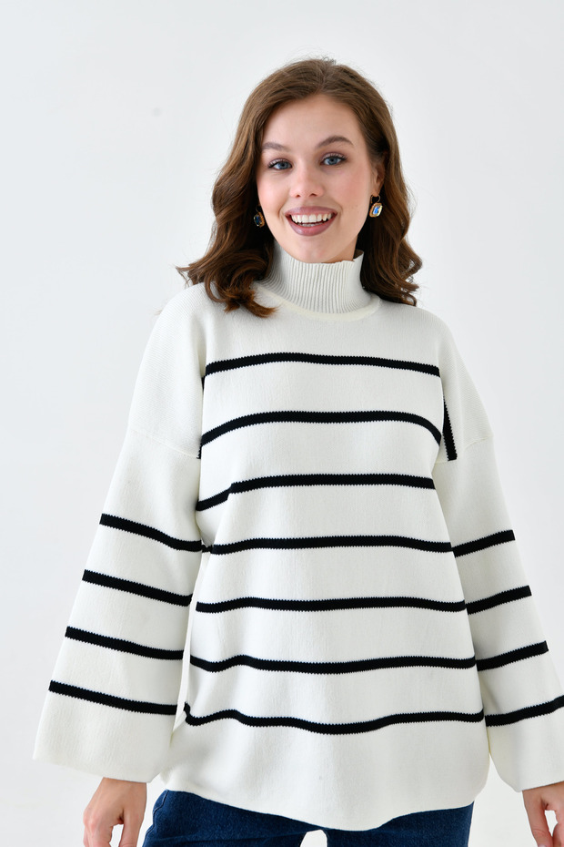 Women's Low Long Sleeve Stripe Patterned Stand Collar Oversize Fit Striped Ecru Knitwear Sweater 6100