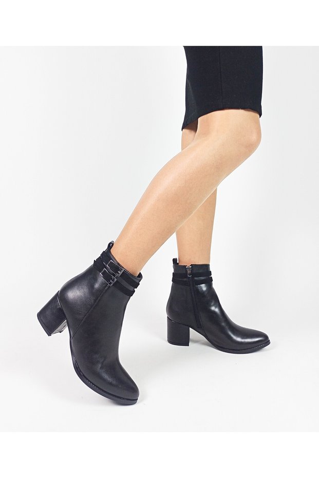 Black Color Leather Zippered Pointed Toe Thick Heel Women's Boots