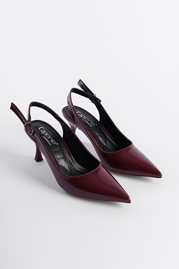 Köves csat tűsarkú - 1