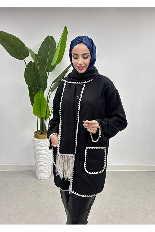سترة مطرزة من القماش المشمش