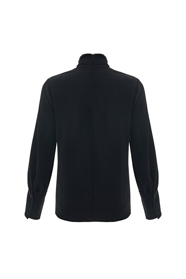 Gül Broşlu Bluz - 3