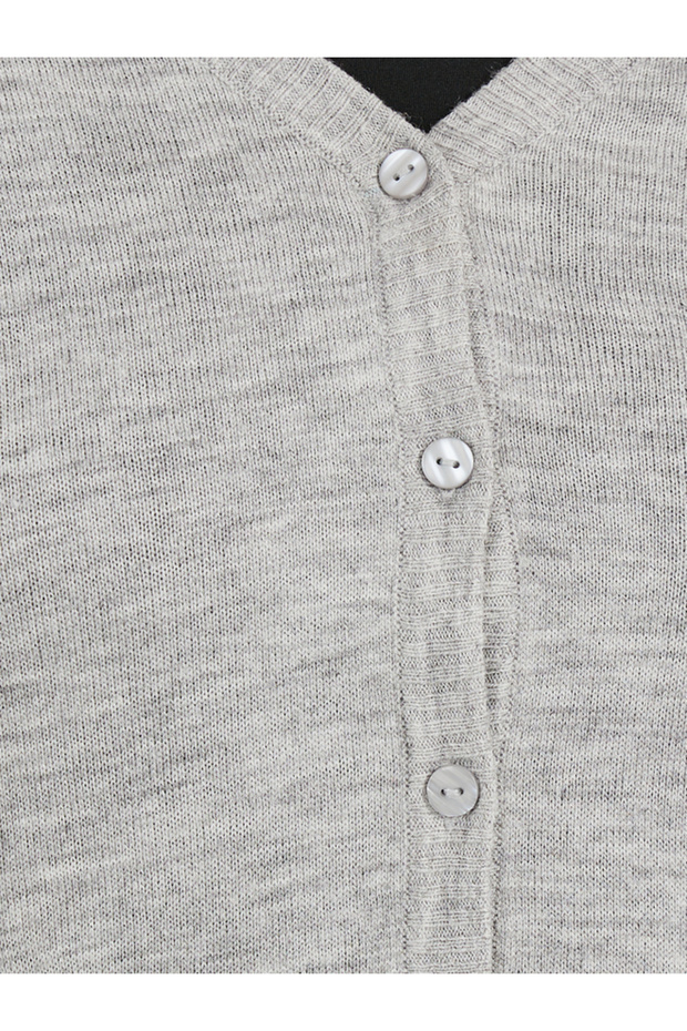 كارديجان بأزرار وطول عادي وقصة عادية - 3