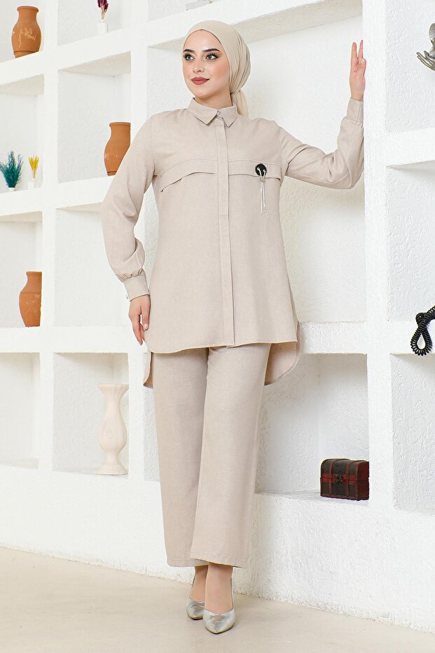 Chain Suit with Crest Beige 19206