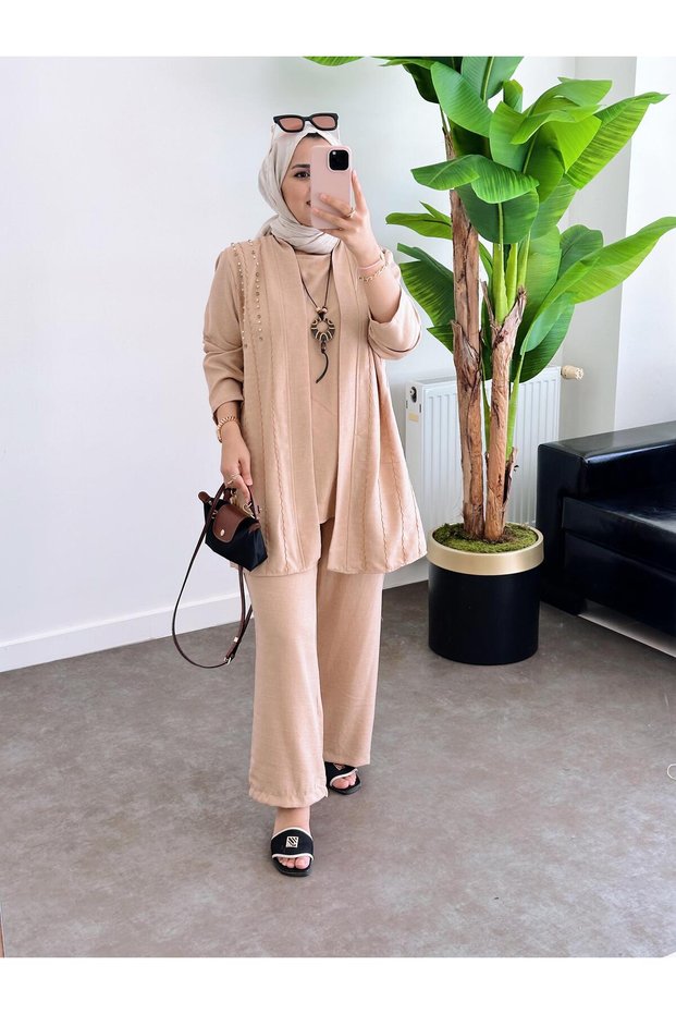 Brown 3-Piece Cotton-Linen Set: Necklace and Rhinestone Embroidery Detail