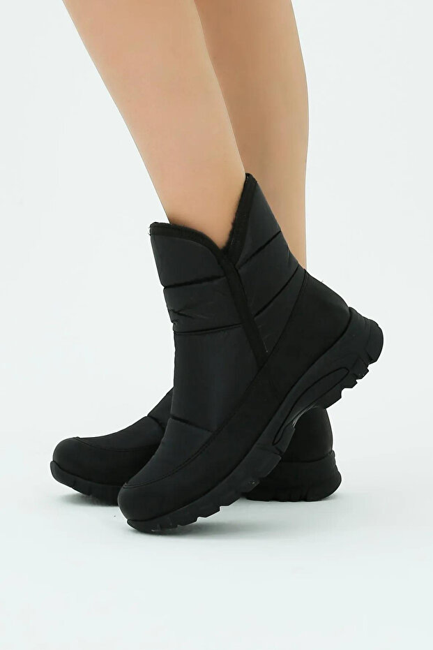 Women's Black Thermal Wool Snow Boots