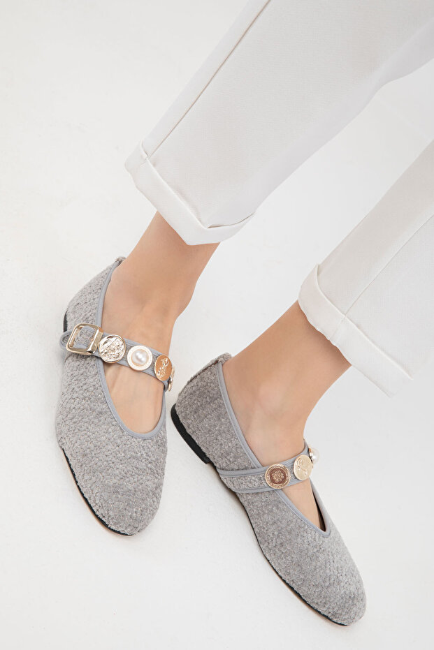 Model šedých dámskych balerín z roku 19983 - 2